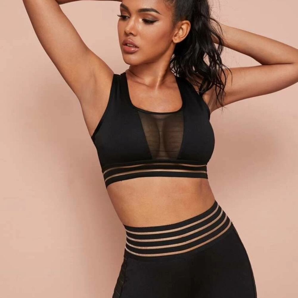 Light Support Contrast Mesh Cut Out Back Sports Bra